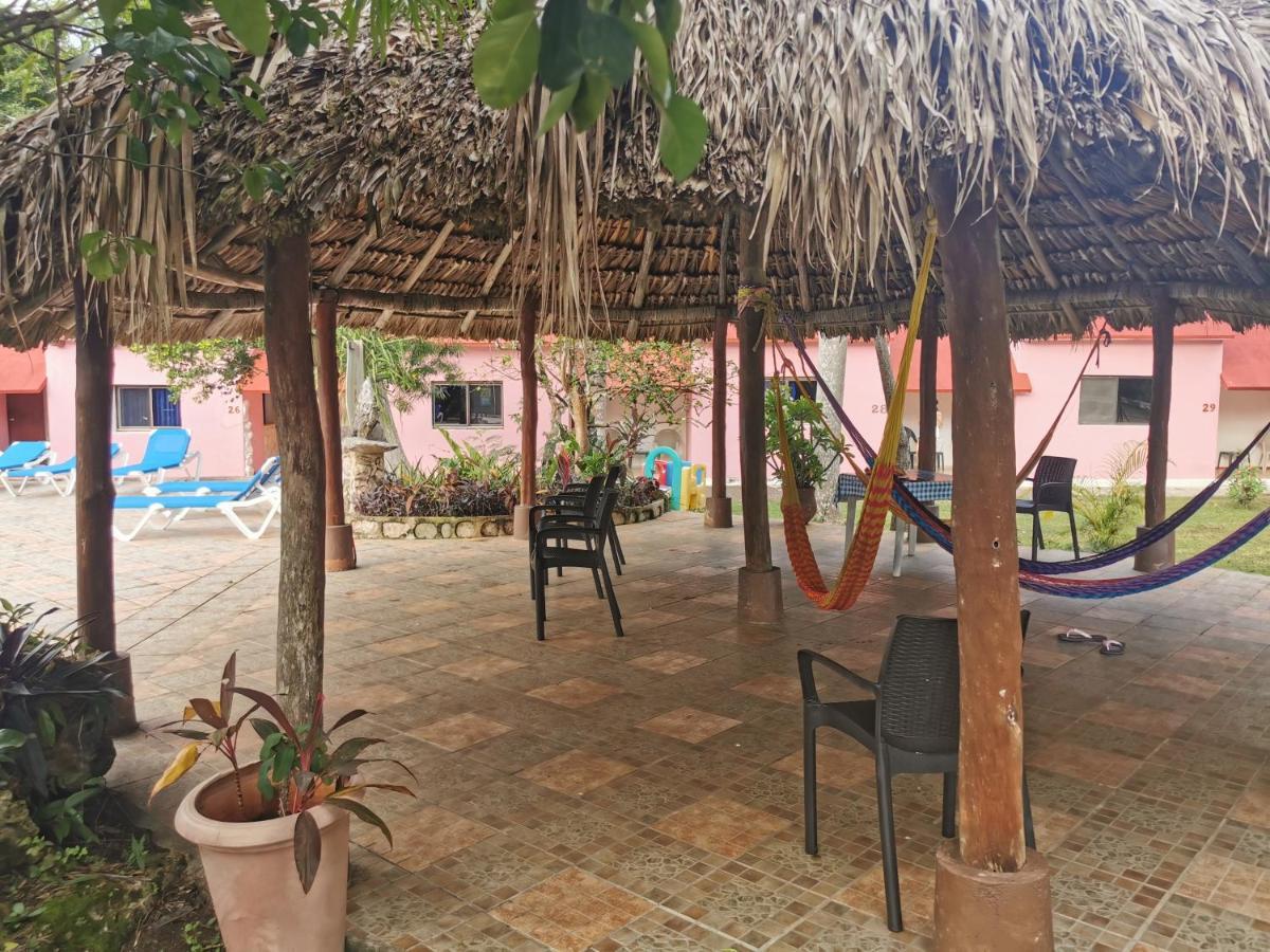 Hotel Doralba Inn Chichen Екстер'єр фото