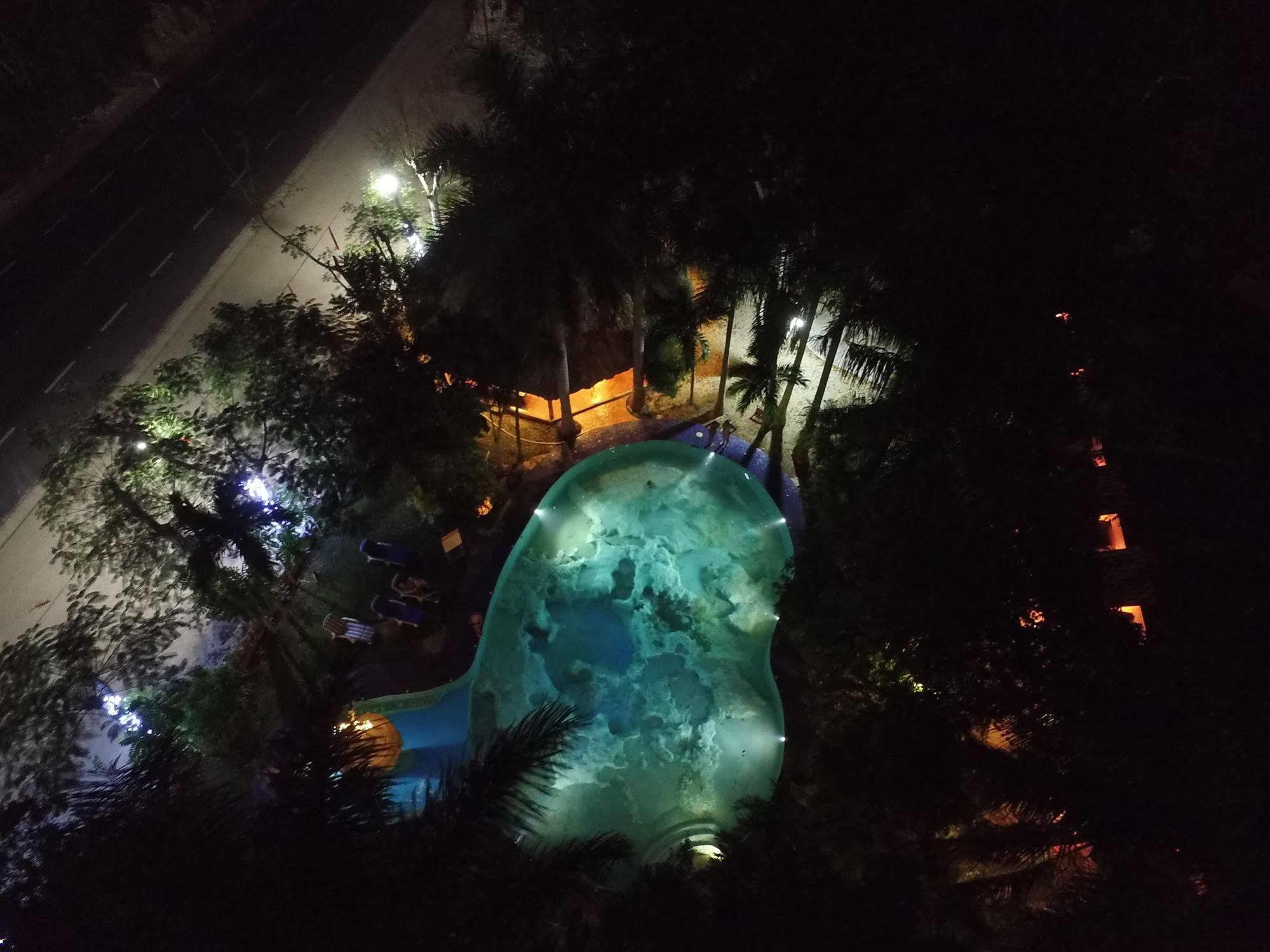 Hotel Doralba Inn Chichen Екстер'єр фото